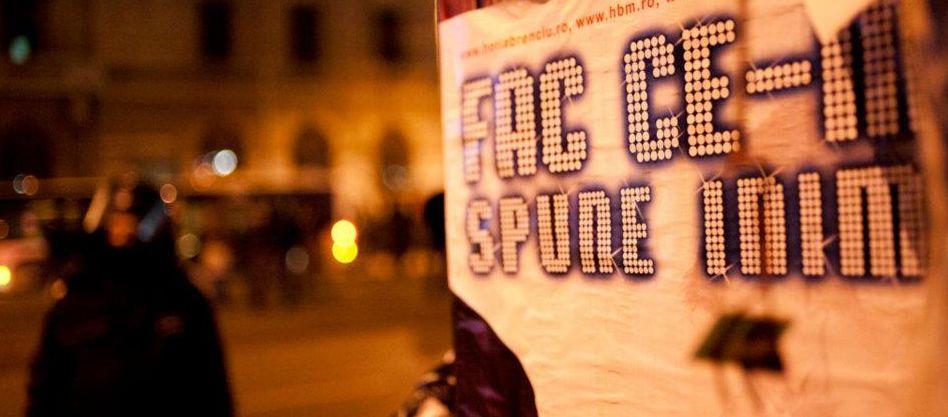 România, unită de proteste. Violenţele din Bucureşti, din perspectiva unui fotograf. „Dă-i, mă, şi lu` ăsta!” 126540