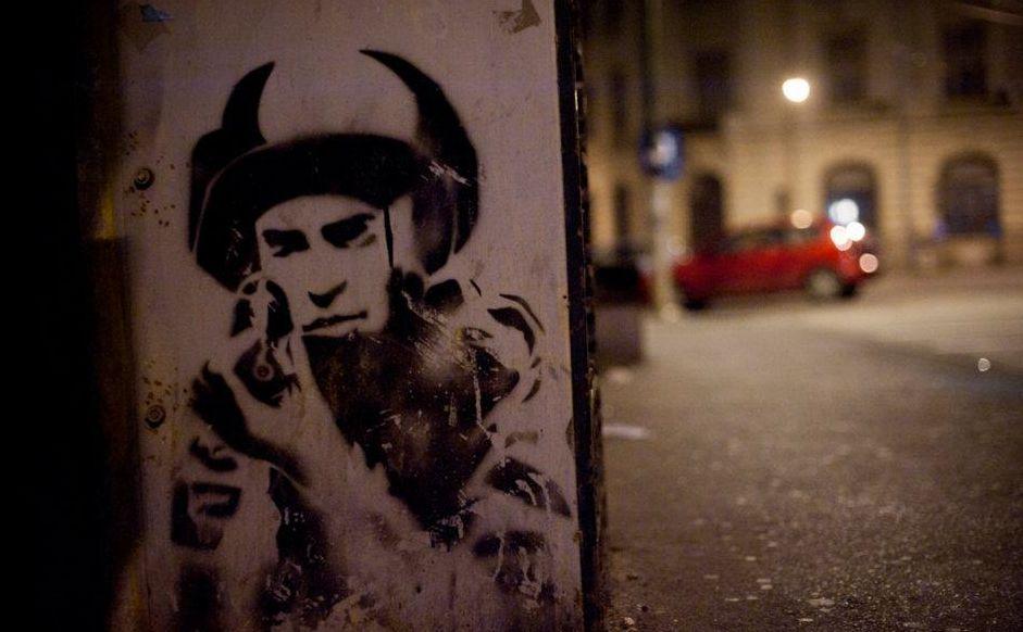 România, unită de proteste. Violenţele din Bucureşti, din perspectiva unui fotograf. „Dă-i, mă, şi lu` ăsta!” 126543