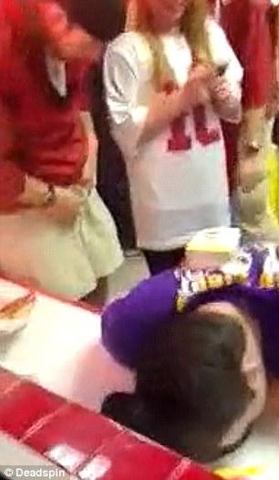 YouTube-ul a scos aceste imagini în mai puţin de 5 minute. Gestul revoltător care a şocat lumea 126769