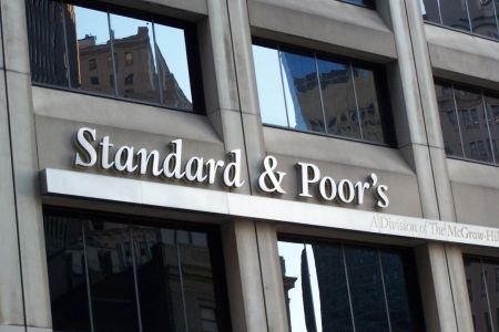 Percheziţii la Standard &amp; Poor's din Italia. Mai mulţi analişti sunt acuzaţi de manipularea pieţei financiar-bancare