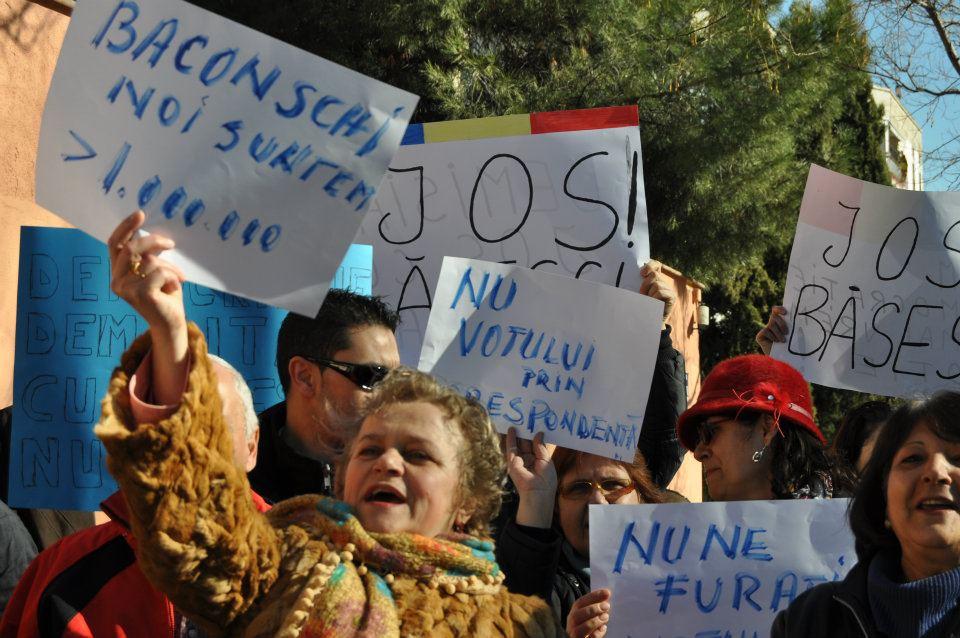 Va rugăm să ne scuzaţi, nu trimitem cât furaţi. Vezi mesajele românilor din diaspora pentru guvernanţi 127238