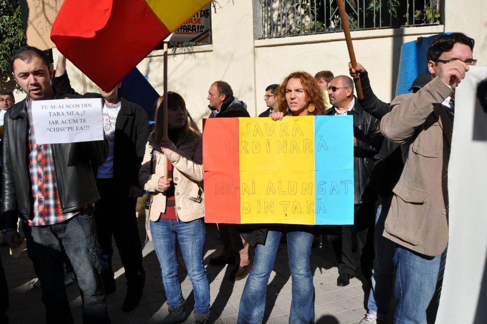 Va rugăm să ne scuzaţi, nu trimitem cât furaţi. Vezi mesajele românilor din diaspora pentru guvernanţi 127239