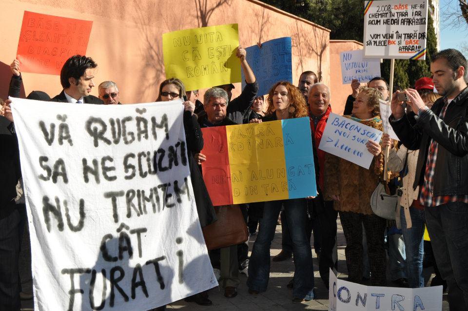 Va rugăm să ne scuzaţi, nu trimitem cât furaţi. Vezi mesajele românilor din diaspora pentru guvernanţi 127241