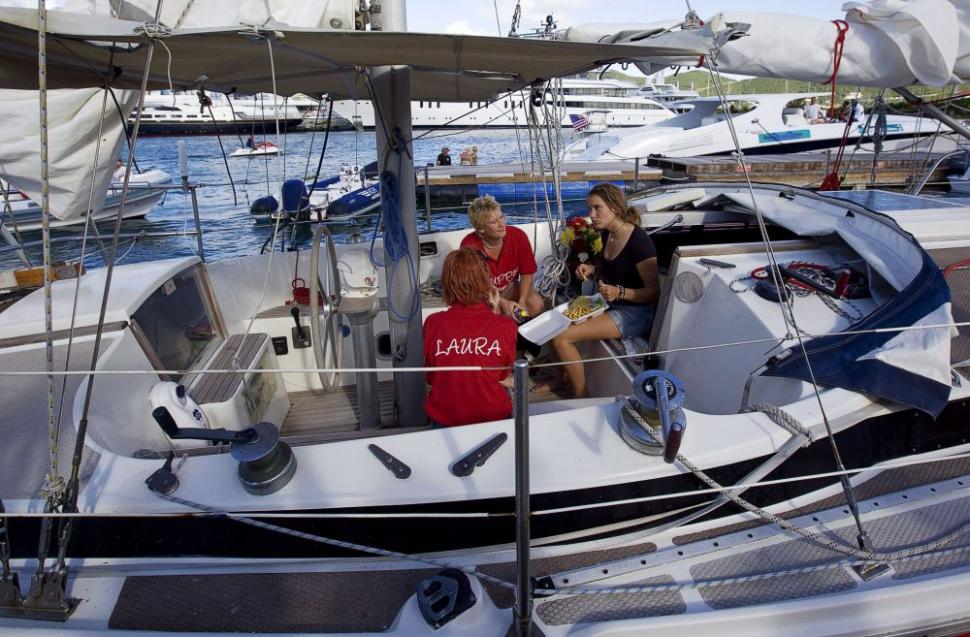 O adolescentă de 16 ani a făcut înconjurul lumii singură 127291