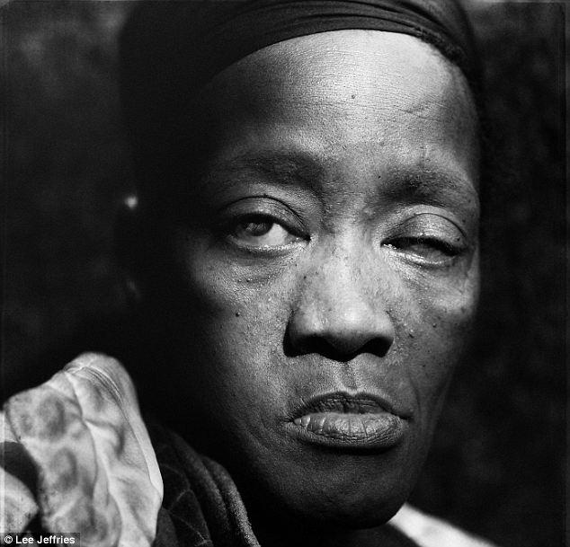 Chipul care a cutremurat lumea. Imaginile care au reuşit să dea o definiţie tristeţii 127375