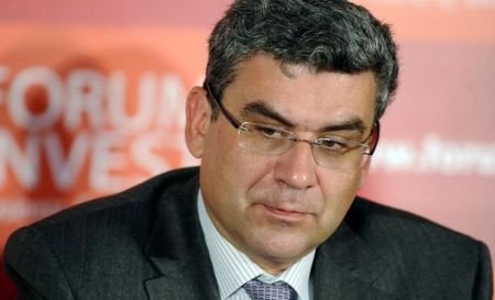 Teodor Baconschi a fost demis din funcţia de ministru de Externe, după ce a făcut declaraţii jignitoare la adresa protestatarilor