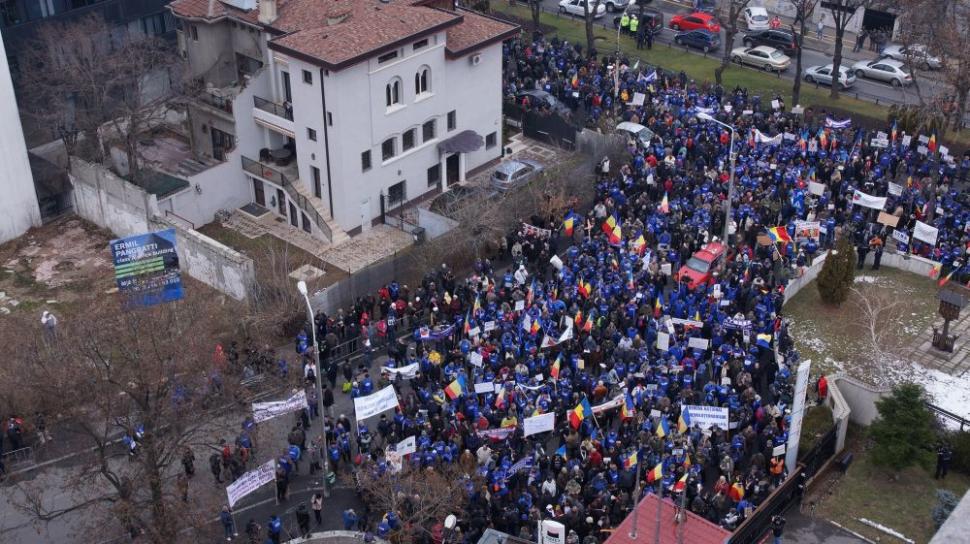 Mitingul de la televiziune, în imagini de la cititorii Antena3.ro 127762