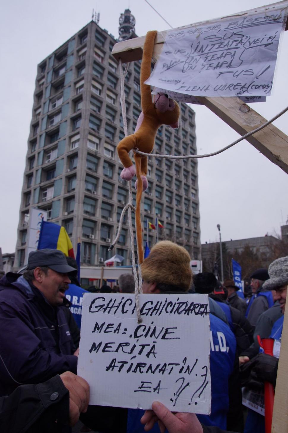 Mitingul de la televiziune, în imagini de la cititorii Antena3.ro 127767