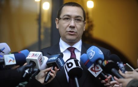 Ponta: Baconschi n-a fost demis din cauza jignirilor de pe blog. Puterea a mai dat un post în guvern traseiştilor politici