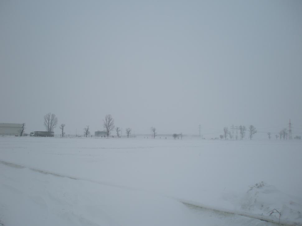 "NIMENI nu vine să ne scape. Stăm aici de 15 ore!", mesaje disperate trimise de utilizatorii www.antena3.ro 128142