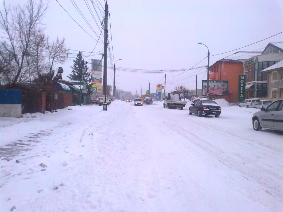 "NIMENI nu vine să ne scape. Stăm aici de 15 ore!", mesaje disperate trimise de utilizatorii www.antena3.ro 128152