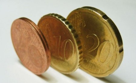BNR: Monedă din argint dedicată aniversării a 10 ani de la introducerea bancnotelor şi monedelor euro