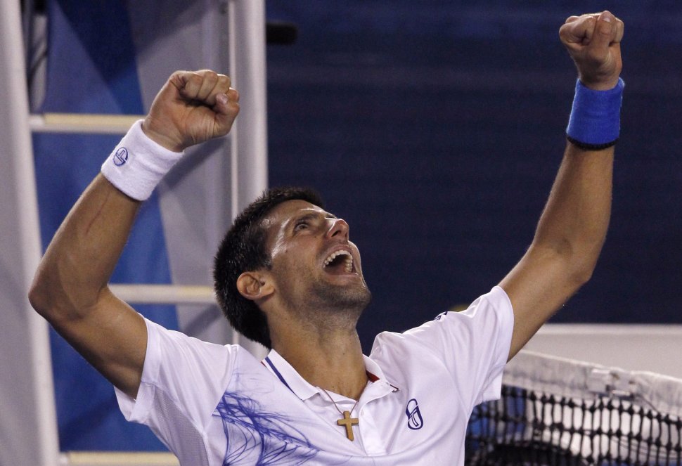 Djokovic îl învinge pe Murray într-un meci epic şi se califică în finala Australian Open
