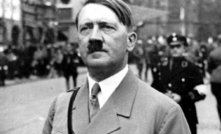 Slovacia: Un tablou pictat de Adolf Hitler în tinereţe, vândut cu 32.000 de euro