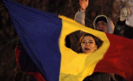 Bucureşti: Aproximativ 40 de persoane au protestat în Piaţa Universităţii