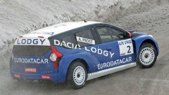 Dacia Lodgy a ieşit pe primul loc la Trofeul Andros 2011/2012