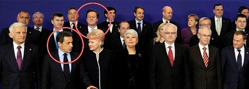 David Cameron, &quot;pedepsit&quot; la summitul UE. A fost ignorat de Sarkozy la poza de grup 129032