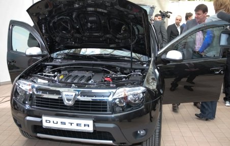 Dacia Duster, codaşă în topul celor mai sigure maşini. Vezi rezultatele testelor