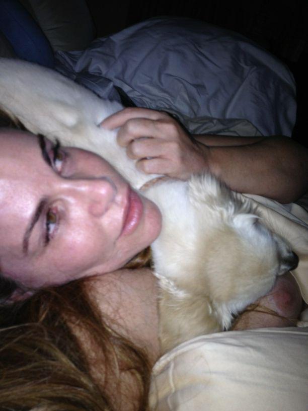 &quot;E mic şi rozaliu&quot;, dar nu e botul căţelului. BONUSUL pe care l-au văzut 19.000 de oameni pe Twitter de la o actriţă 129436