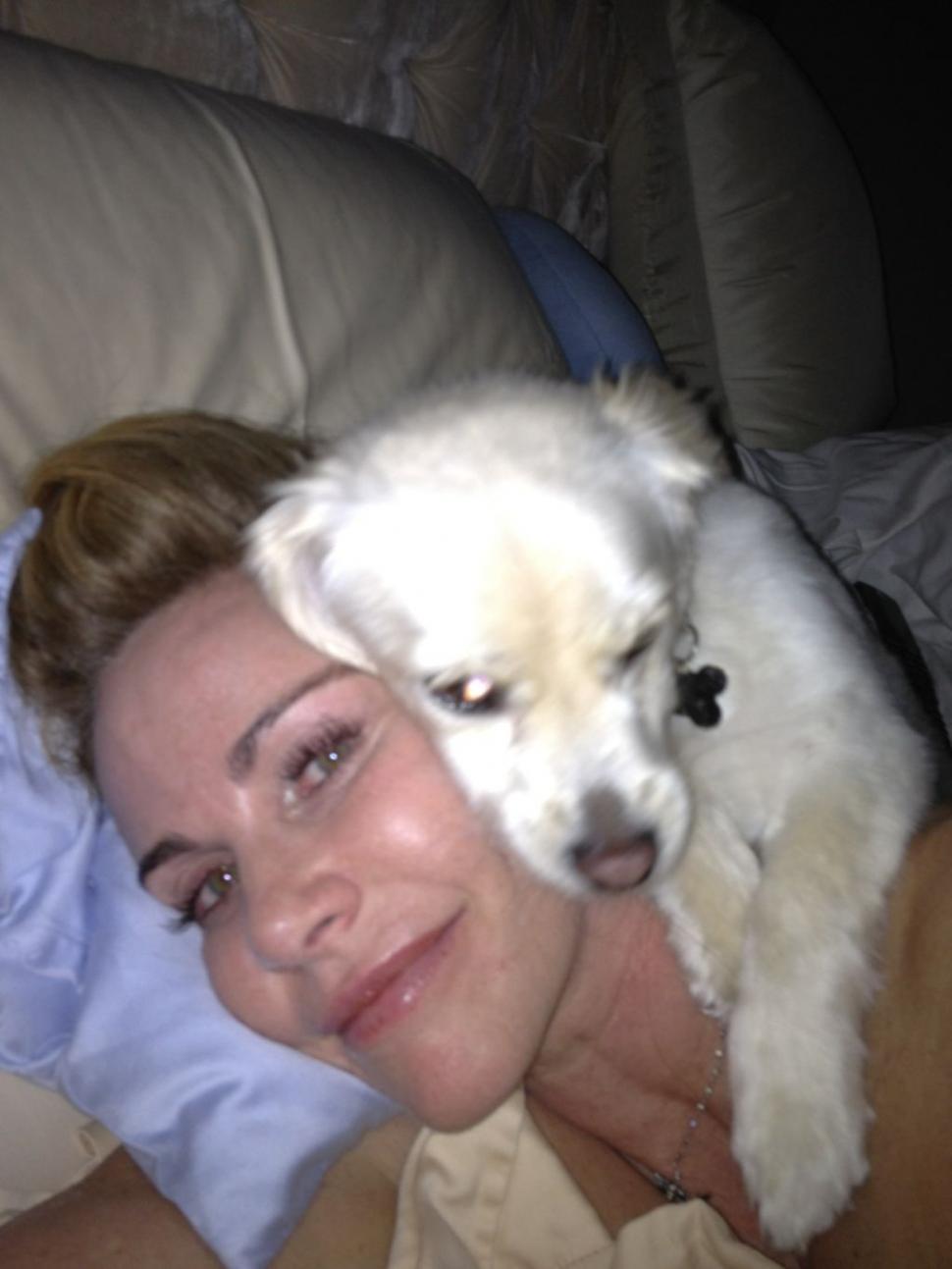 &quot;E mic şi rozaliu&quot;, dar nu e botul căţelului. BONUSUL pe care l-au văzut 19.000 de oameni pe Twitter de la o actriţă 129438