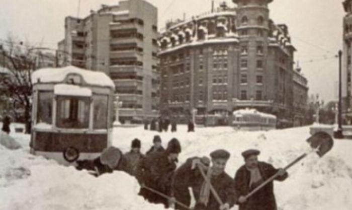 URGIA din 1954. Video cu DEZASTRUL provocat de zăpadă şi viscol 129361