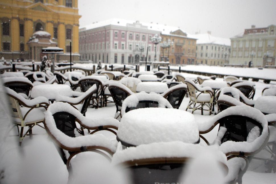 Situaţia este CRITICĂ în toată ţara. Autorităţile sunt în ALERTĂ. Vezi ce drumuri sunt blocate  129692