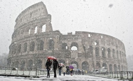 Europa, sub zăpadă: Stare de URGENŢĂ în Italia, Grecia şi Serbia