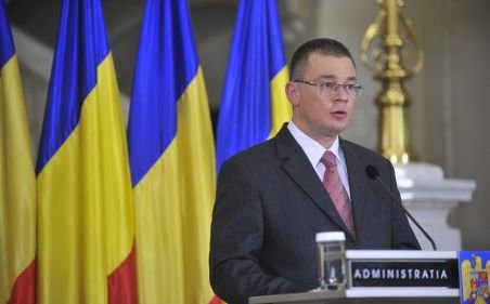 Premierul desemnat Ungureanu amână pentru miercuri dimineaţă lista miniştrilor din noul cabinet