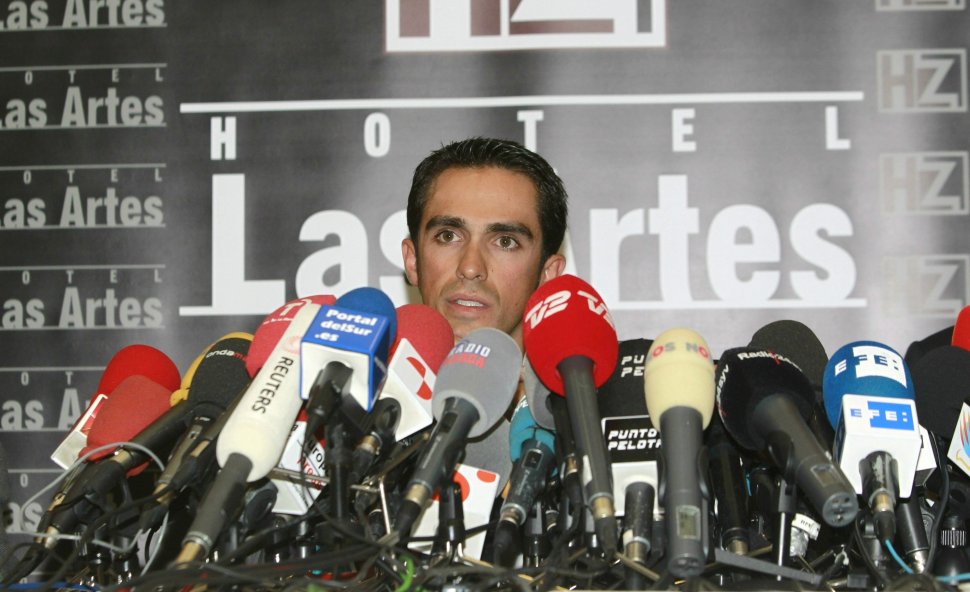 Alberto Contador: „Voi continua în ciclism şi voi reveni mai puternic”