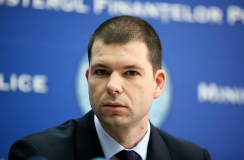 Cine sunt miniştrii Cabinetului Ungureanu. Sunt tineri, necunoscuţi, dar promit să schimbe ţara. Vezi portretele lor 130112