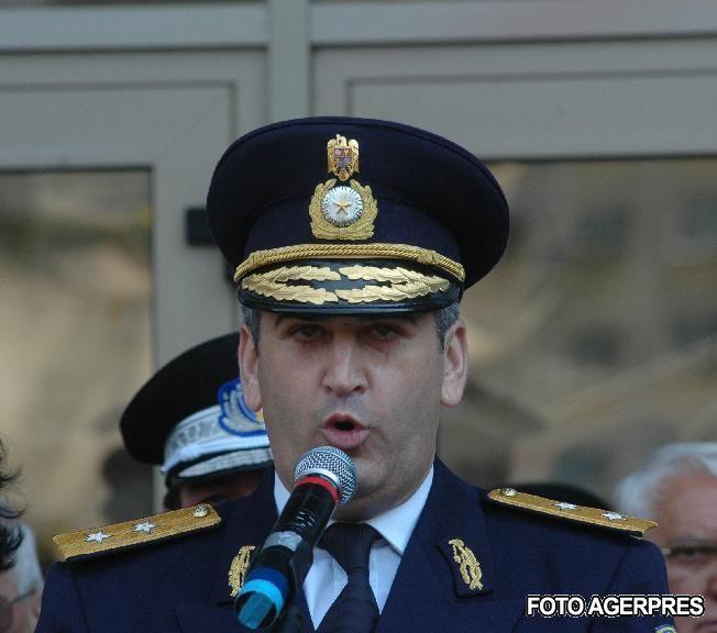 Cine sunt miniştrii Cabinetului Ungureanu. Sunt tineri, necunoscuţi, dar promit să schimbe ţara. Vezi portretele lor 130120