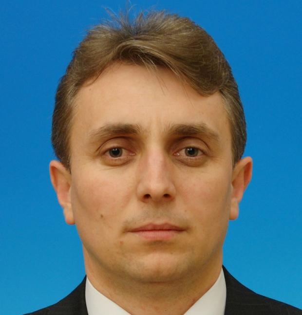 Cine sunt miniştrii Cabinetului Ungureanu. Sunt tineri, necunoscuţi, dar promit să schimbe ţara. Vezi portretele lor 130123