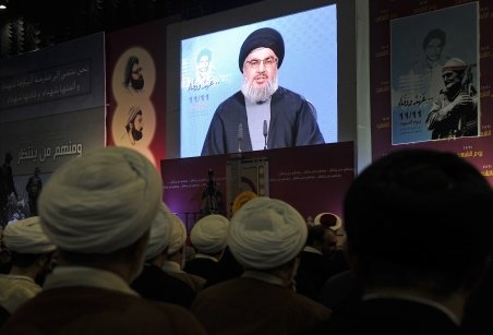 Mişcarea şiită libaneză Hezbollah recunoaşte pentru prima dată că este susţinută de Iran  
