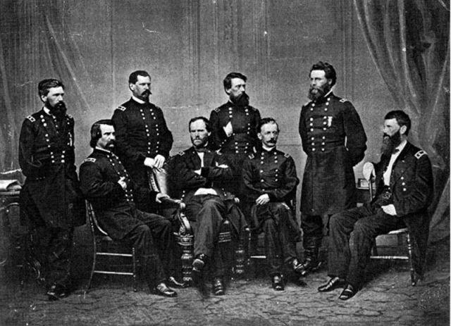 Imaginile din Al II-lea Război Modial care au ASCUNS adevărul despre marii lideri. Cum erau păcăliţi oamenii 130310