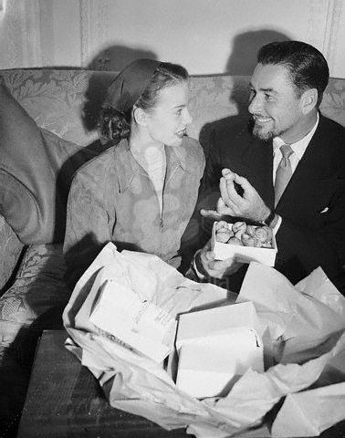 O poveste cu prinţese şi iubiri interzise. Relaţia care a şocat lumea la acea vreme: prinţesa Ghica, logodită cu Errol Flynn 130535