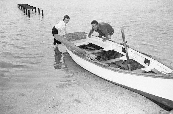 O poveste cu prinţese şi iubiri interzise. Relaţia care a şocat lumea la acea vreme: prinţesa Ghica, logodită cu Errol Flynn 130537