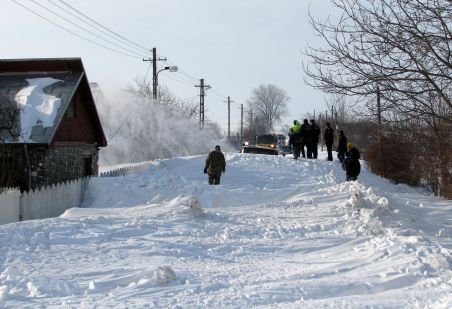Crucea Roşie Română a trimis peste 12 tone de alimente în zonele afectate de ninsoare