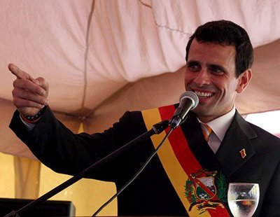 El l-ar putea detrona pe Hugo Chavez! Henrique Capriles promite să scoată Venezuela din criză