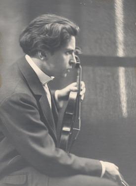 Povestea în faţa căreia iubirea se închină. Maestrul George Enescu, cu inima la picioarele Mărucăi Cantacuzino 131078