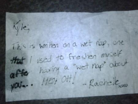 Ţi l-am scris, ţi l-am dat şi te-am oripilat. Cele mai ciudate bileţele de dragoste  131064