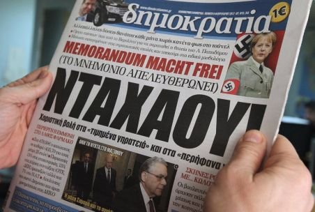 Grecii încing spiritele în UE: &quot;Nazista&quot; Angela Merkel, pe prima pagină a unui ziar elen