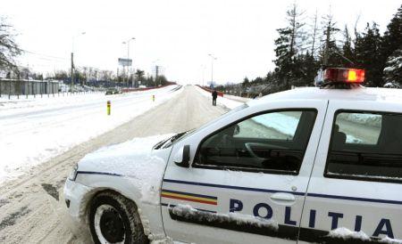 Ninsoarea s-a oprit, dar drumurile rămân ÎNCHISE. Vezi lista completă a drumurilor cu probleme şi recomandările poliţiştilor 131315
