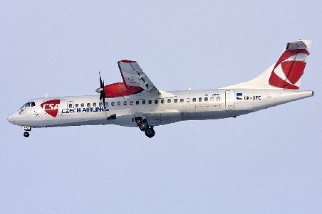 Pilotul unui avion a murit în timpul zborului, pe ruta Varşovia - Praga