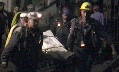 Accident în Mina Lonea: Trei ortaci au ajuns la spital cu arsuri în urma unui scurtcircuit produs în subteran