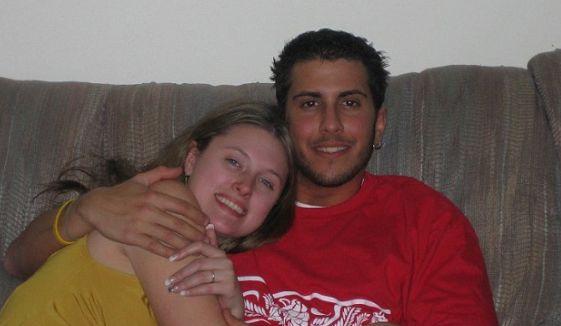 I-a redat viaţa iubitului ei prin moarte. A paralizat la 24 de ani şi a avut un final tragic 131507