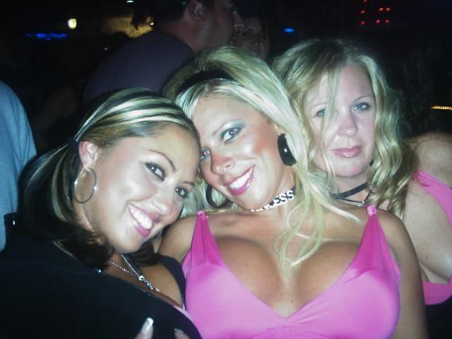 Trupul este &quot;WOW&quot;, dar faţa este &quot;BAU&quot;. Imaginile care au stârnit valuri de comentarii pe internet 131748