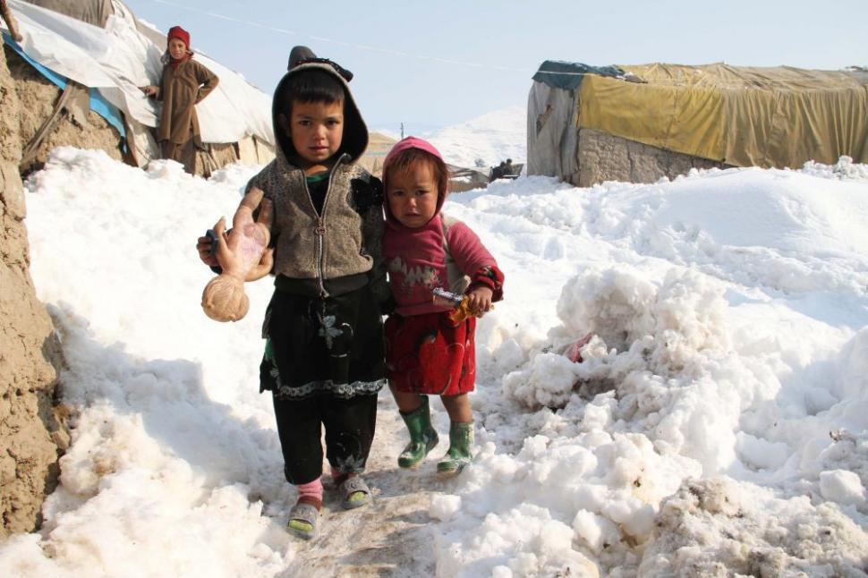 Afganistan. 40 de copii au murit în ultima luna, din cauza valului de ger şi ninsori  131974