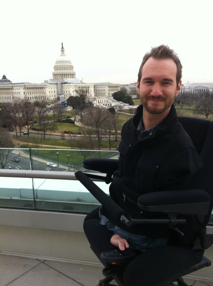 Privirea acestui om ascunde cea mai MARE poveste de dragoste, care te va impresiona până la lacrimi 132044