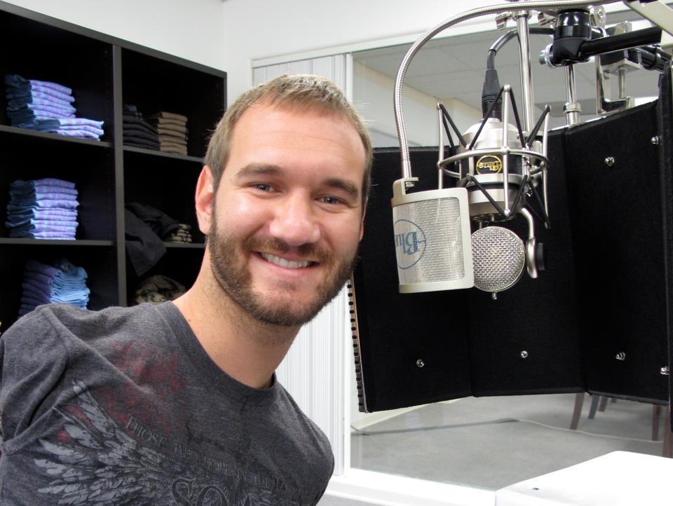 Privirea acestui om ascunde cea mai MARE poveste de dragoste, care te va impresiona până la lacrimi 132046