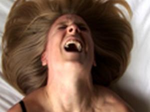 &quot;Uite ce face iubita ta când tu nu eşti acasă!&quot; Imaginile care au provocat despărţiri în lanţ 132357